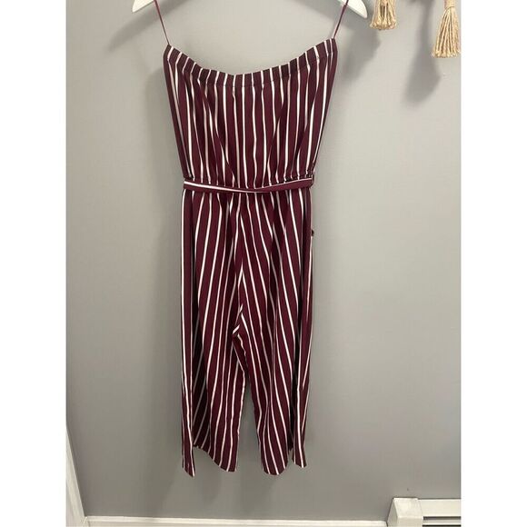 Forever 21 maroon striped cropped romper Size Small - Picture 2 of 7